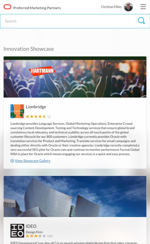 Mobile responsive Innovation-Showcase-Ansicht — Hartmann-Banner (strategy.design.production) und Lionbridge-Karte vertikal gestapelt.